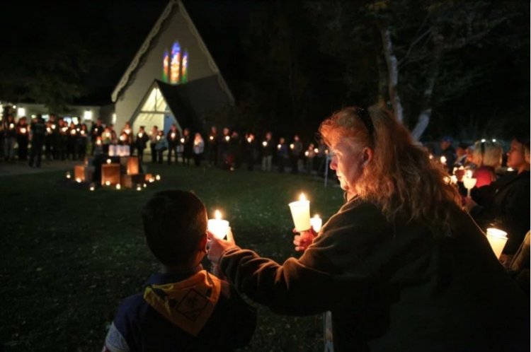 A vigil for the homeless Friday night at St. James’s in the Diocese of California. It's an important event this time of year, reminding us all of the unimaginably needy; they had a good turnout, too, thanks be to God. (Joseph Feha/East Bay Times)